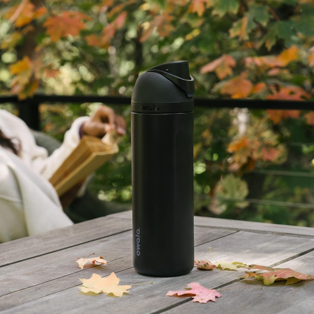 Best Reusable Water Bottle for Air Travel image